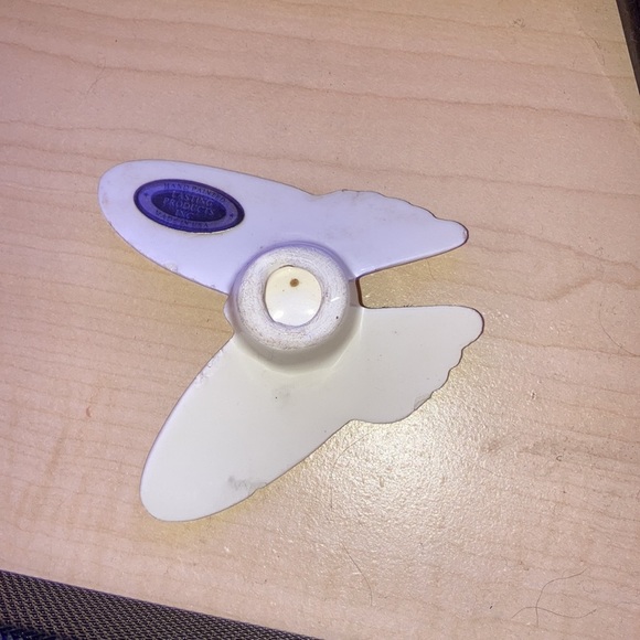 Antique ceramic butterfly. - Picture 2 of 2